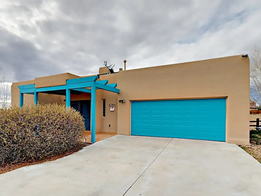 7031 Vuelta Vistoso Home 3 Bedrooms 3.5 Bathrooms Home