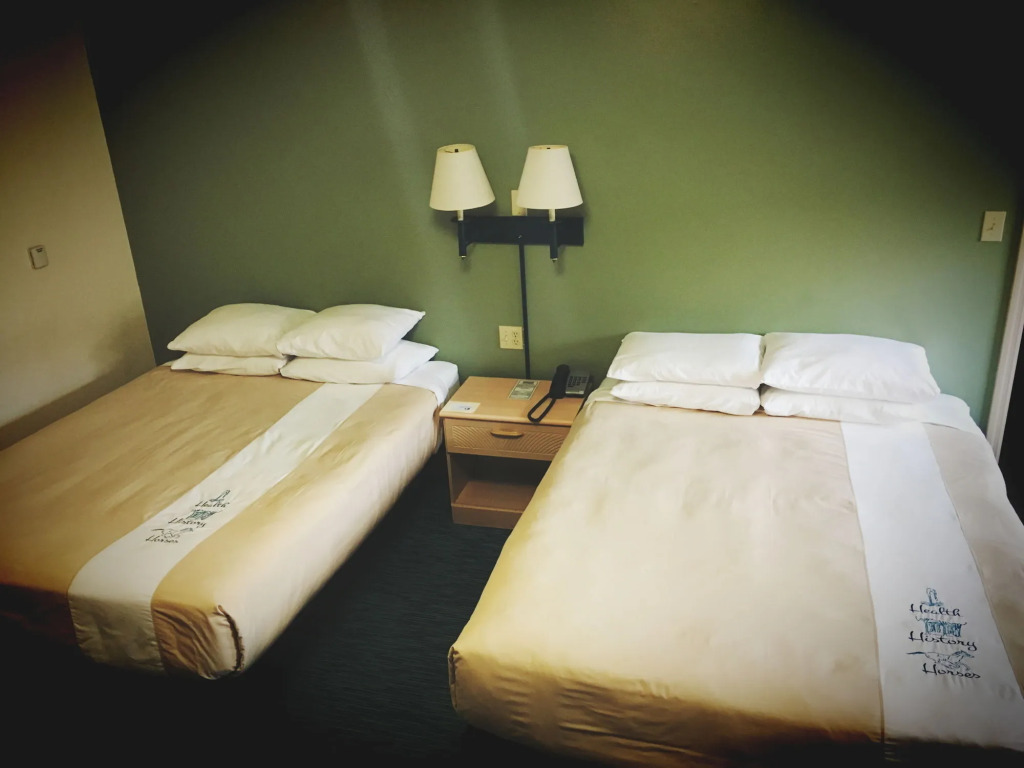 Bluebird Spa City Motor Lodge