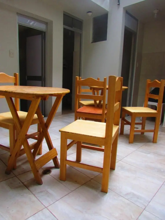 The Grasshopper Hostels AV Alta