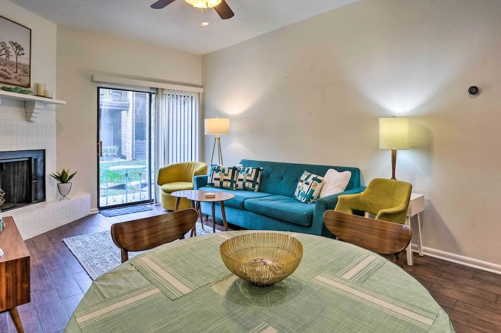 Graham Haus' River Condo: Walk to Schlitterbahn!