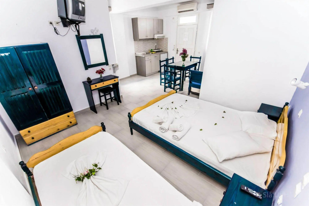 Honeymoon Beach Studios