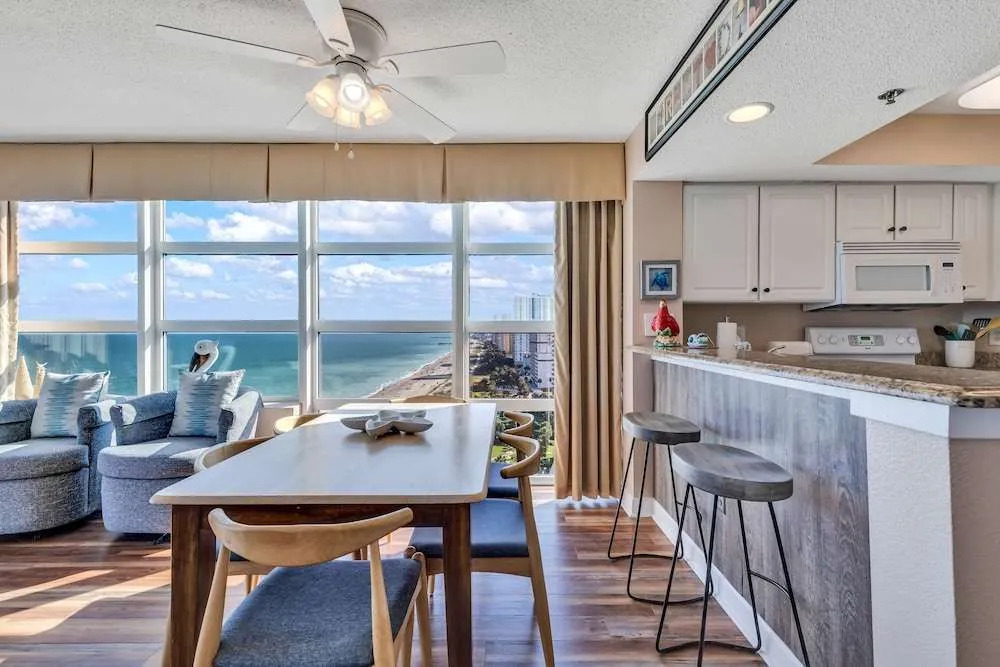 Carolinian Corner Gem Views!