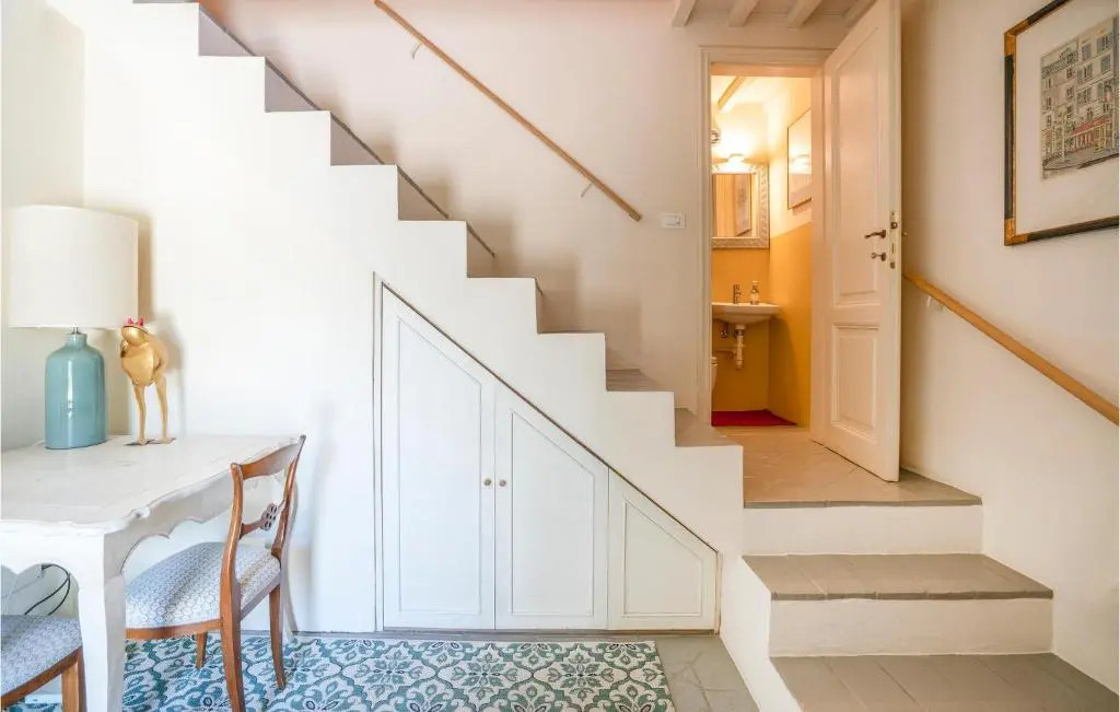Stunning Home in Impruneta With 3 Bedrooms and Wifi
