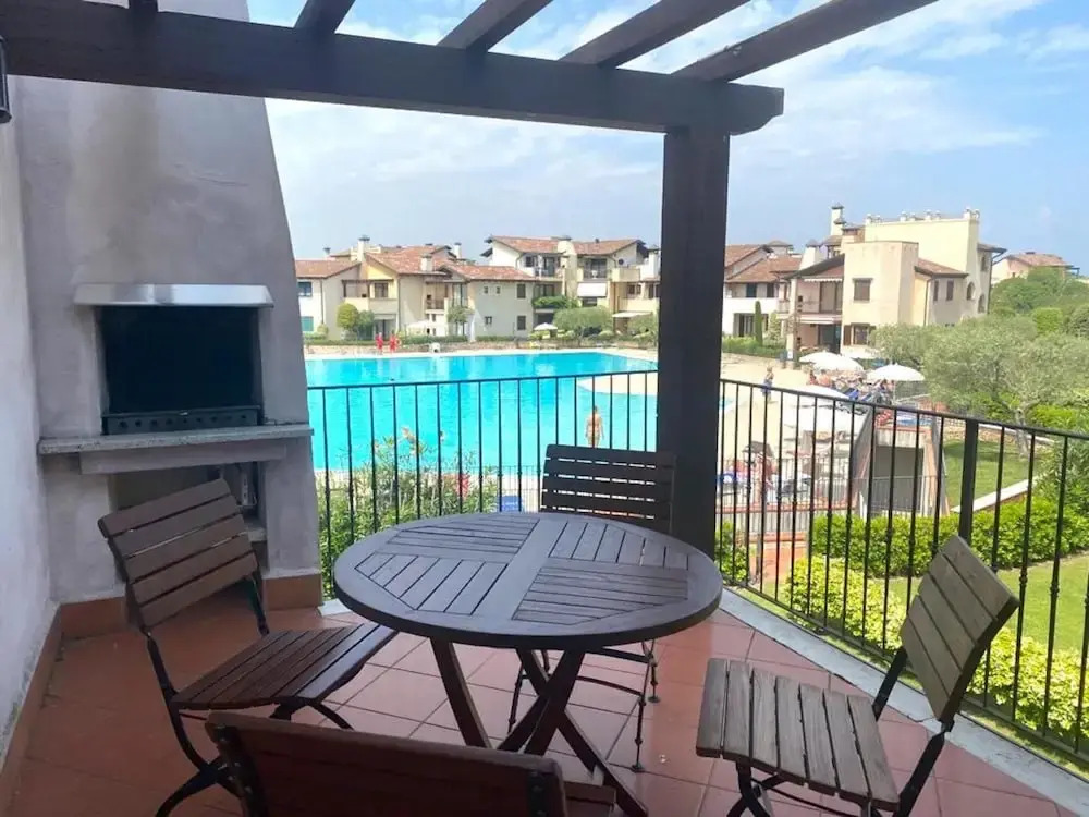 Apartment Near Lake Garda With Pool