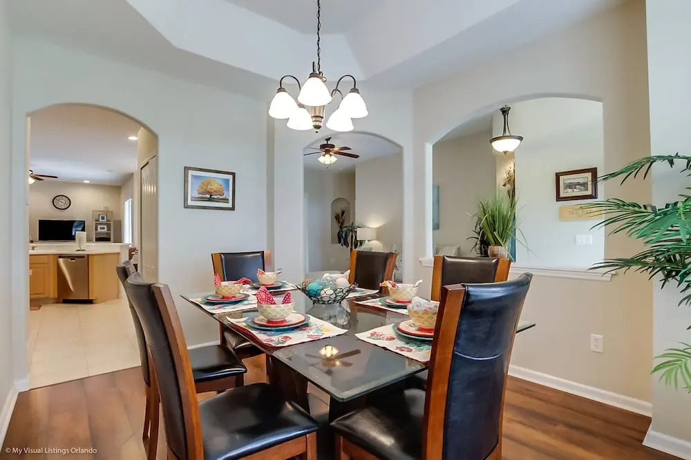Fantastically Decorated 4 bed 3 Bath