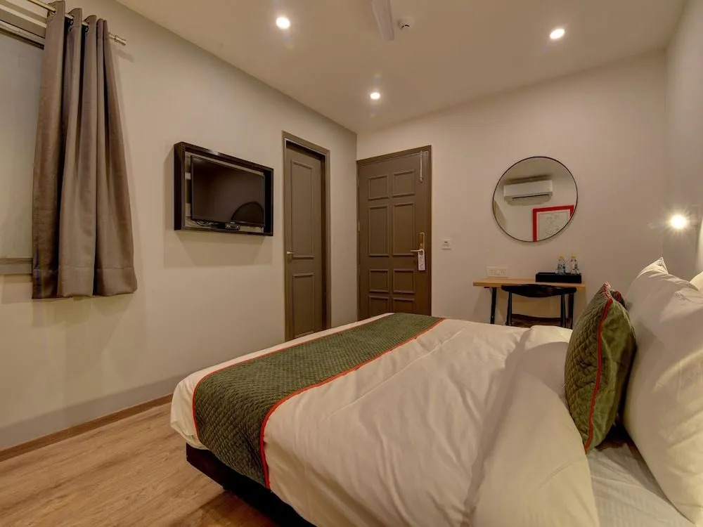 OYO Townhouse 117 Punjabi Bagh