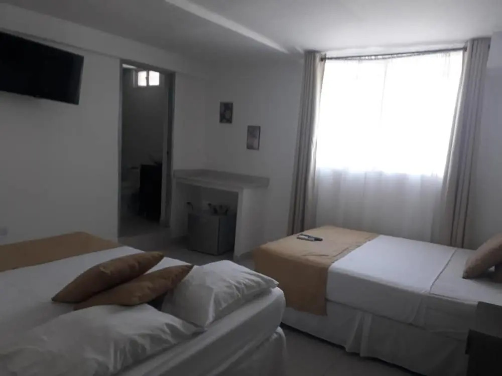 Mintaka Hotel + Lounge