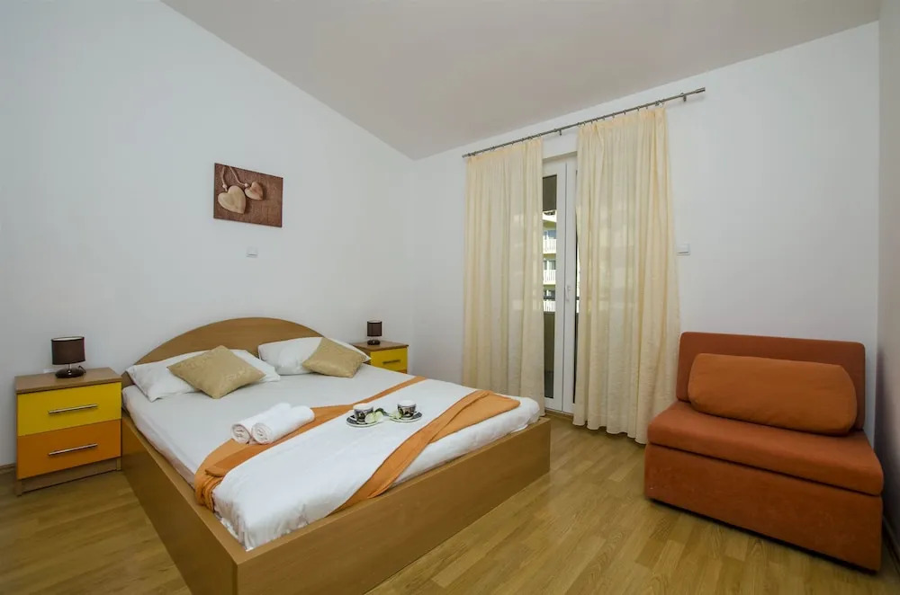 Apartments Srecko