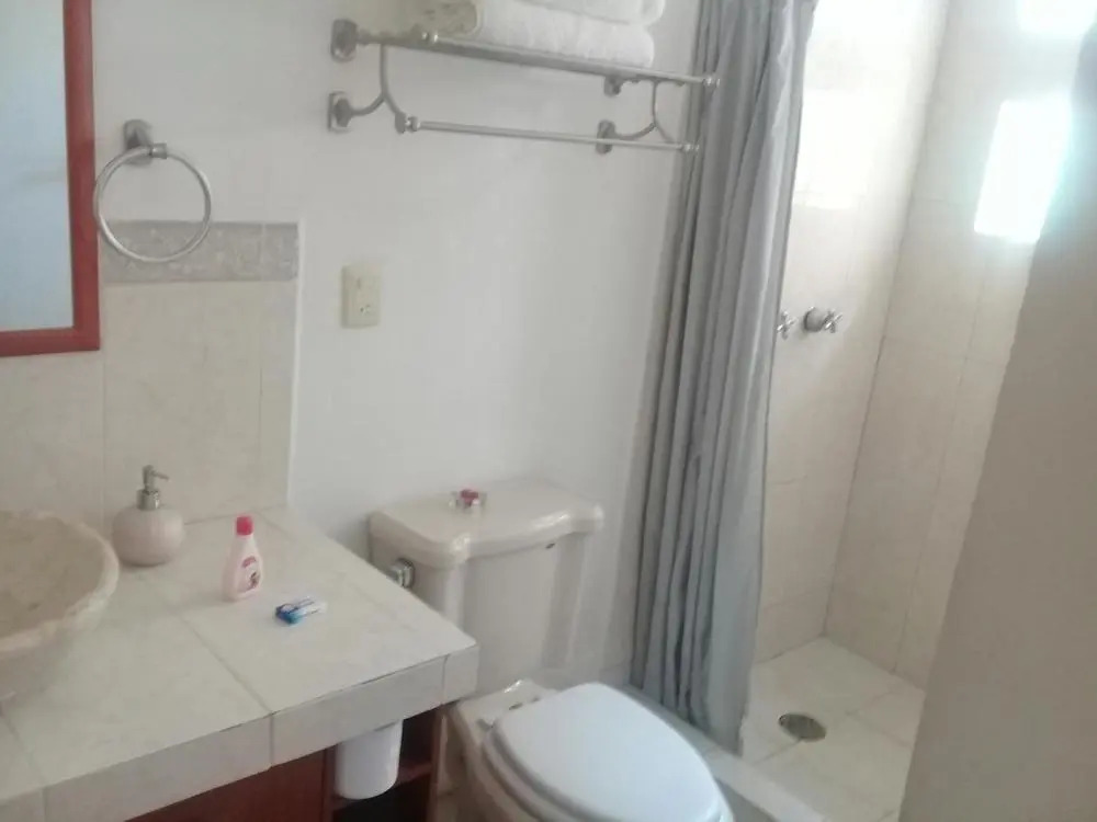 Villa Airport B&B