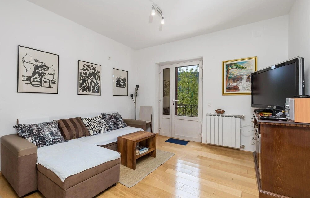Nice Apartment in Veli Losinj With 3 Bedrooms and Wifi