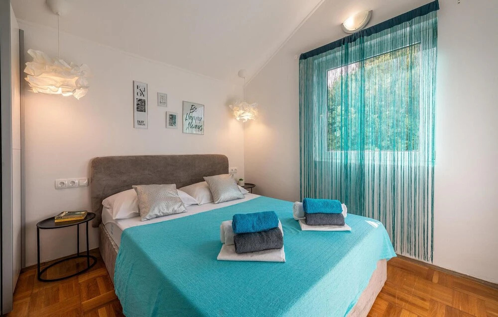Beautiful Home in Vir With 4 Bedrooms, Wifi and Outdoor Swimming Pool