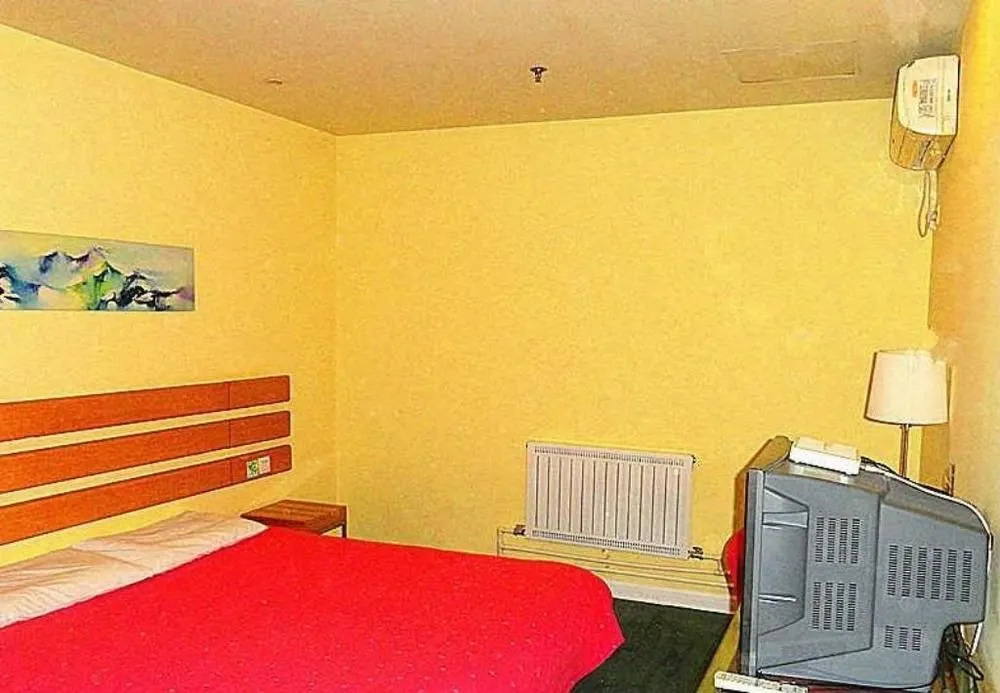 Top Star Hotel