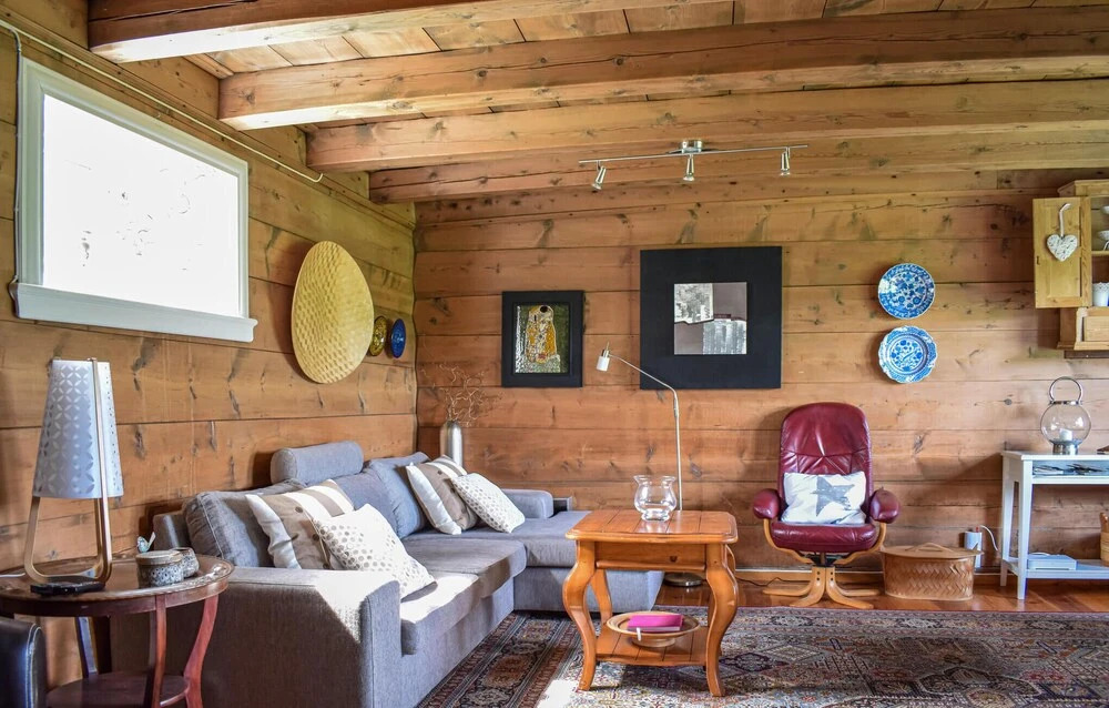 2 Bedroom Awesome Home In Tørvikbygd