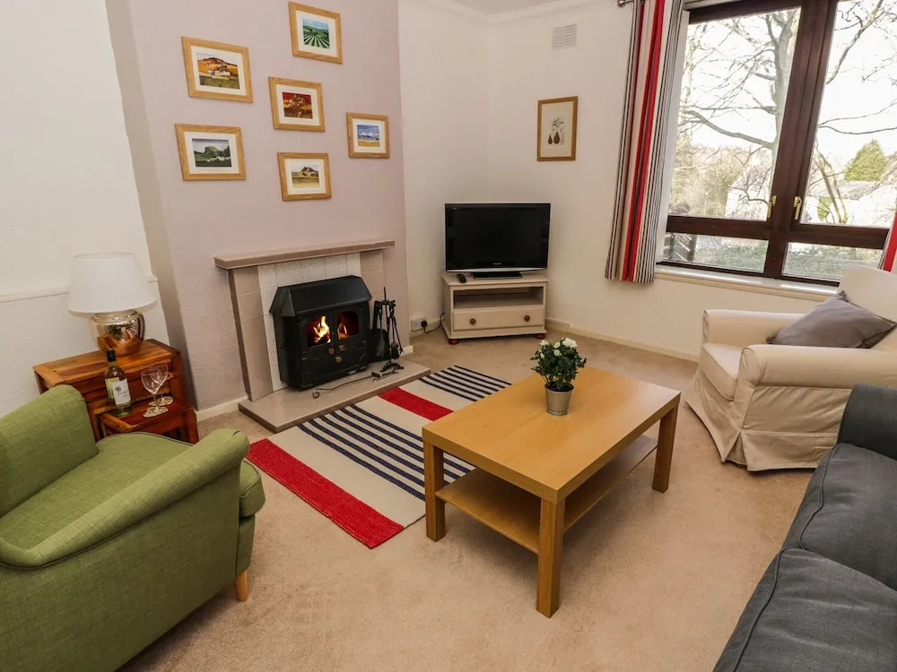 1 Milldam Croft