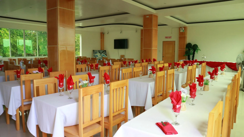 Cherrys Courtyard Hotel