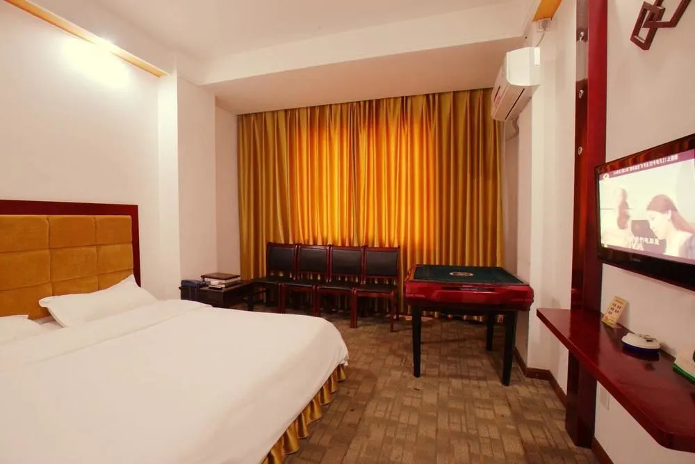 Zhangjiajie Wind and Cloud Holiday Hotel