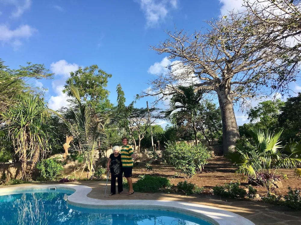Tradewinds Lodge