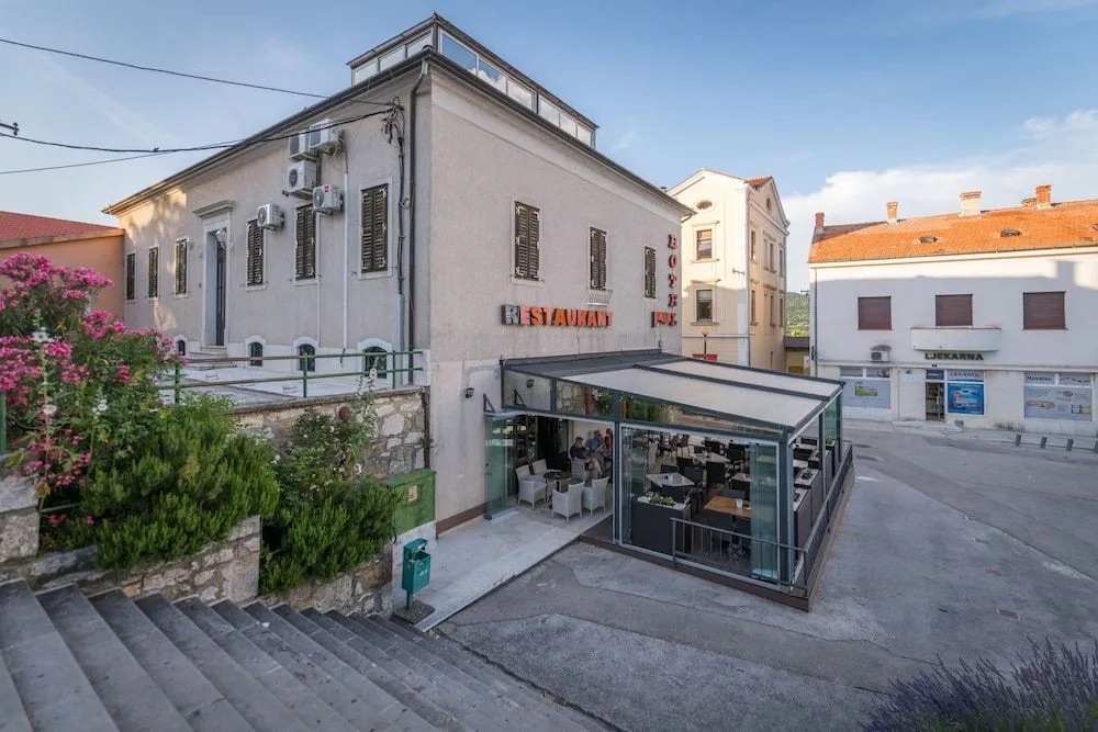 Hotel Park Drniš