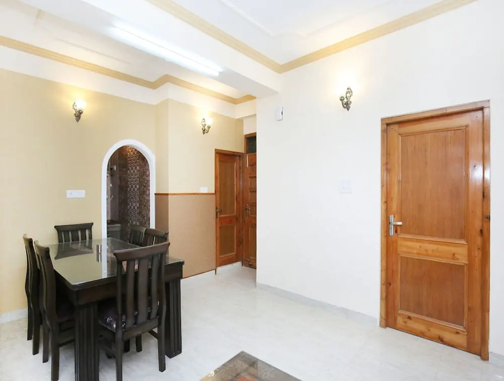 OYO 10860 Home Modern 3BHK New Shimla
