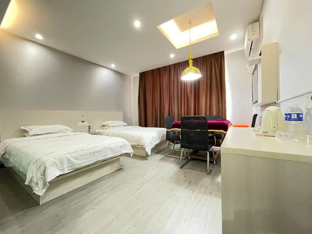 Moli Huakai Chain Hotel Huanggang Yuwang City