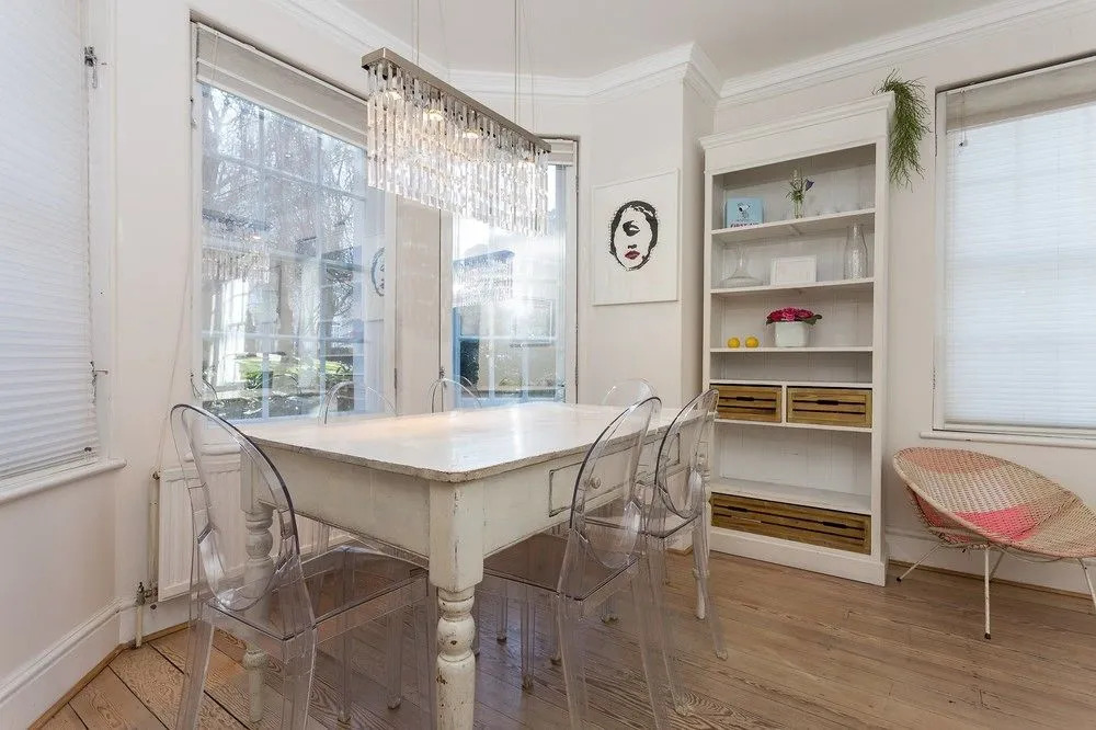 Kings Cross House Sleeps 6