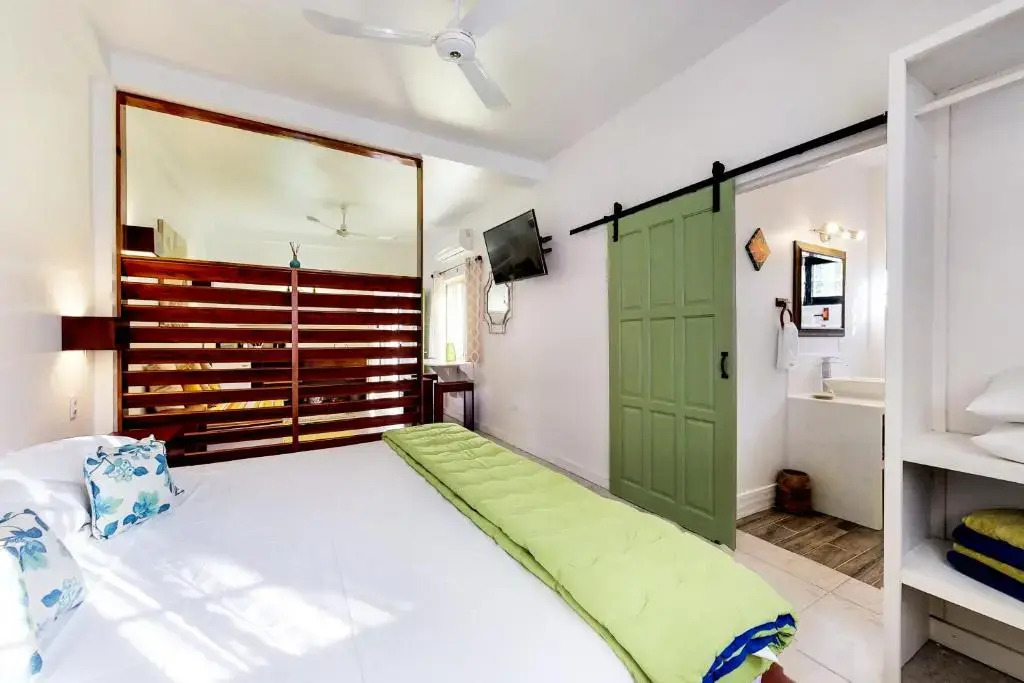 Rainforest Suite at Casa DV Suites -Gold Standard Certified