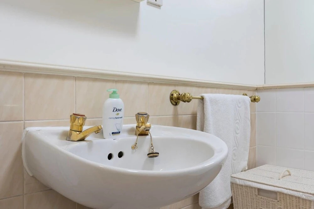 Covent Garden: Bright and Charming 2bed Flat