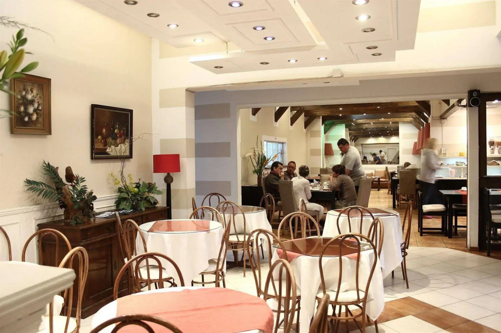 Piero's Hotel