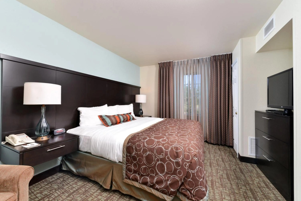 Staybridge Suites Sioux Falls at Empire Mall by IHG