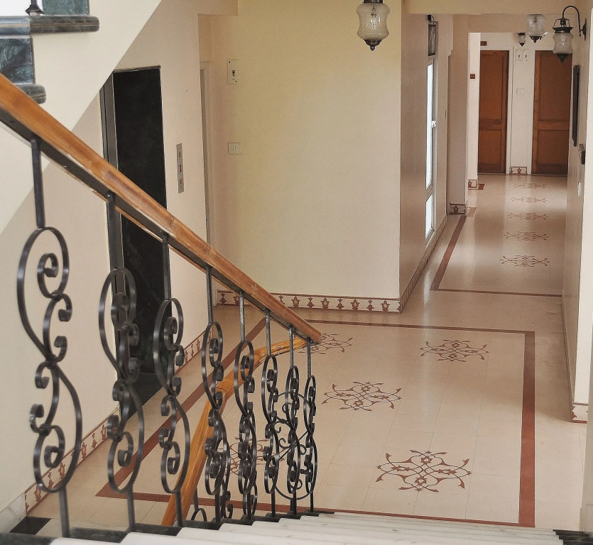 Om Niwas Suite Hotel