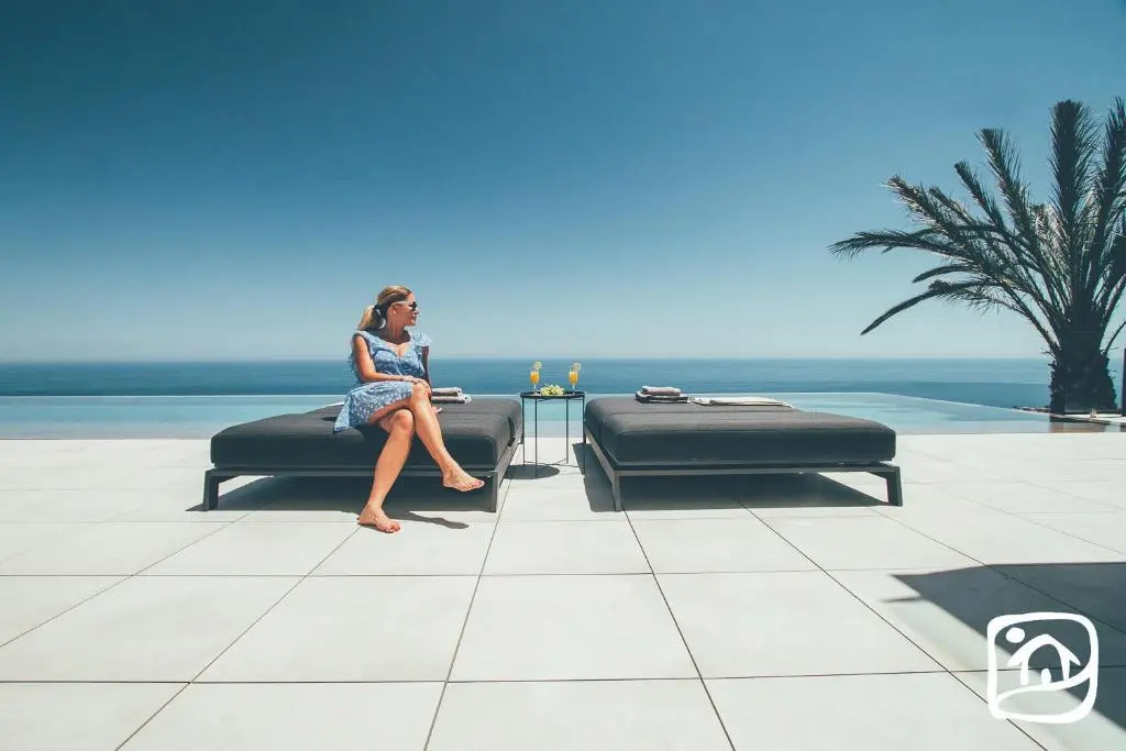 Villa Mercure by Abahana Luxe
