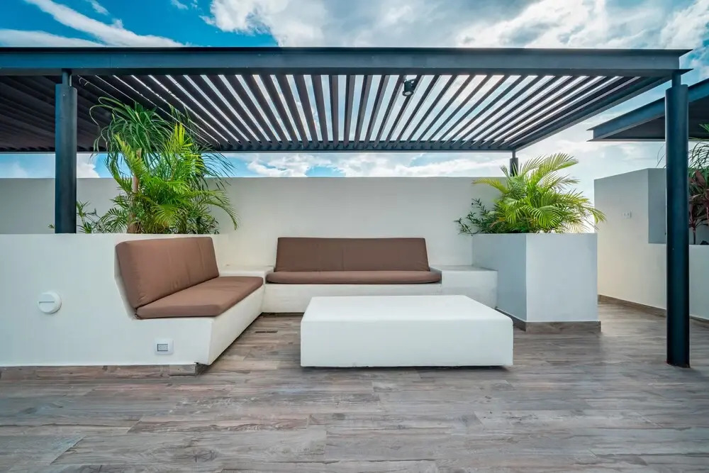 2 BR Condo Rooftop Gym & Pool - Veronica