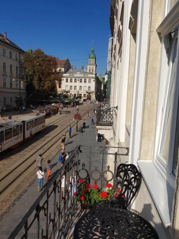 V.I.P.Apartmens Rynok Sqr.19