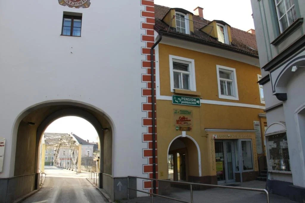 Pension Jahrbacher