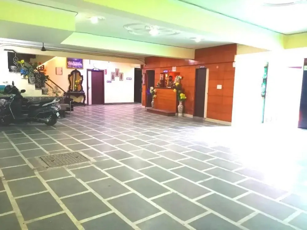 U S Fortune Hotel