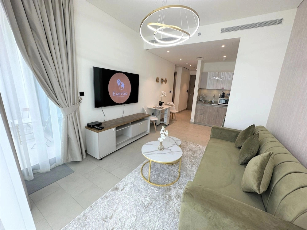 Easygo-indulging 1bdr Sobha Waves