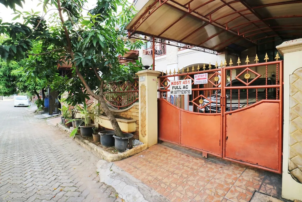 Rumah 451