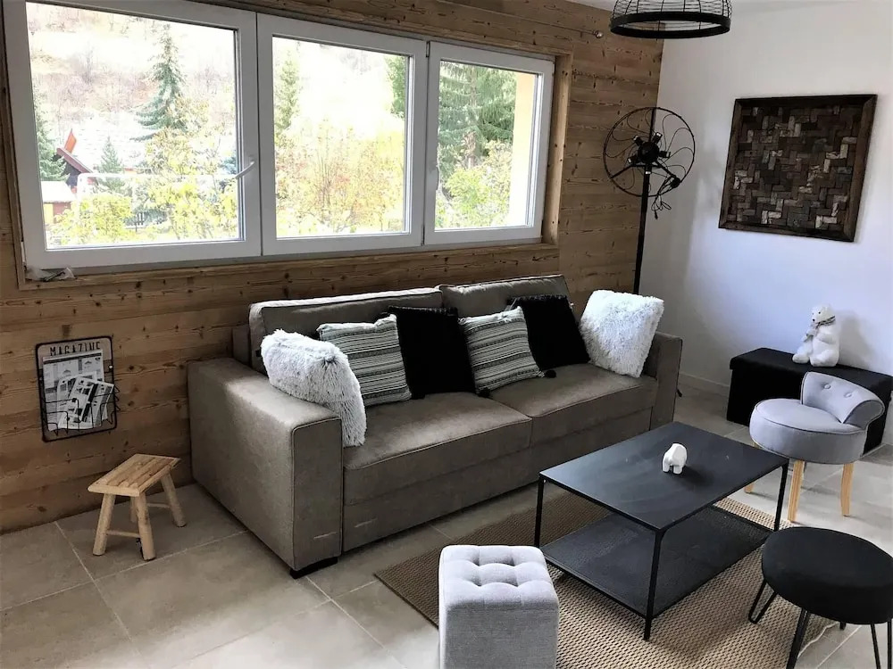 LES Balcons DE Pierre Pomme N°1 : 5 Pièces 8 à 10 Personnes / 5 Rooms 8 to 10 People