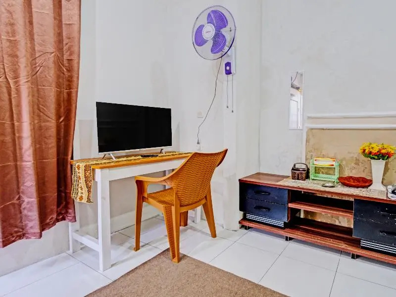 Spot On 91425 Mekargalih Homestay Syariah
