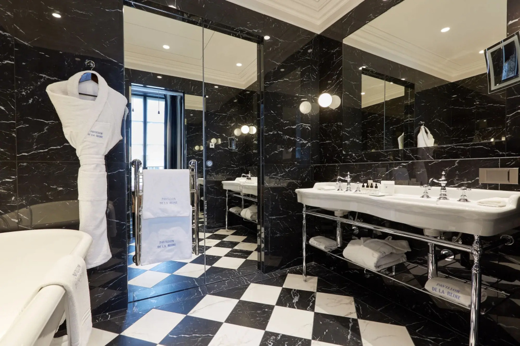 Le Pavillon de la Reine & Spa, Place des Vosges
