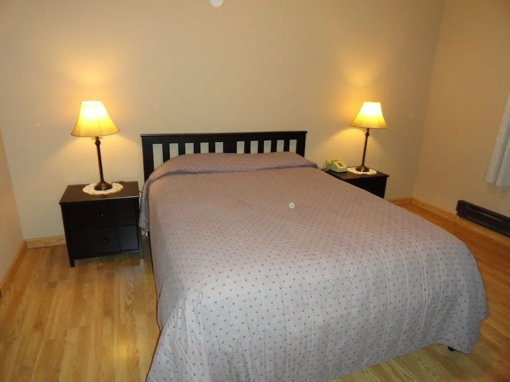 Elm Tree Motel