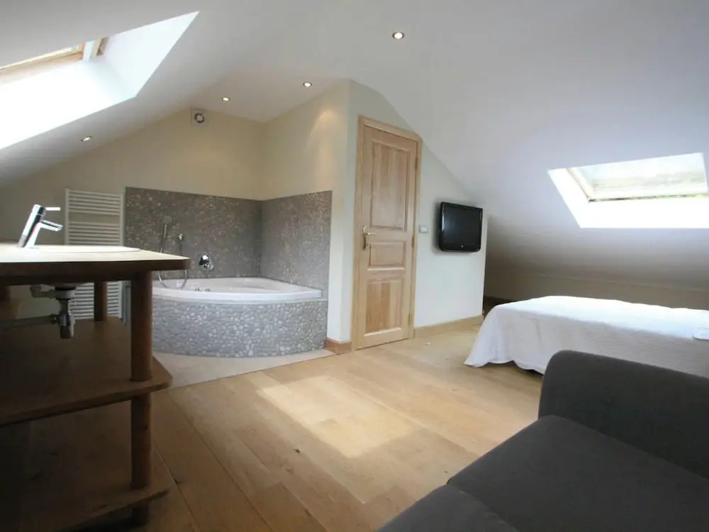 Spacious Place in Hamoir