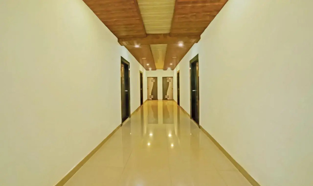 OYO 28312 Hotel Shree Balaji Inn