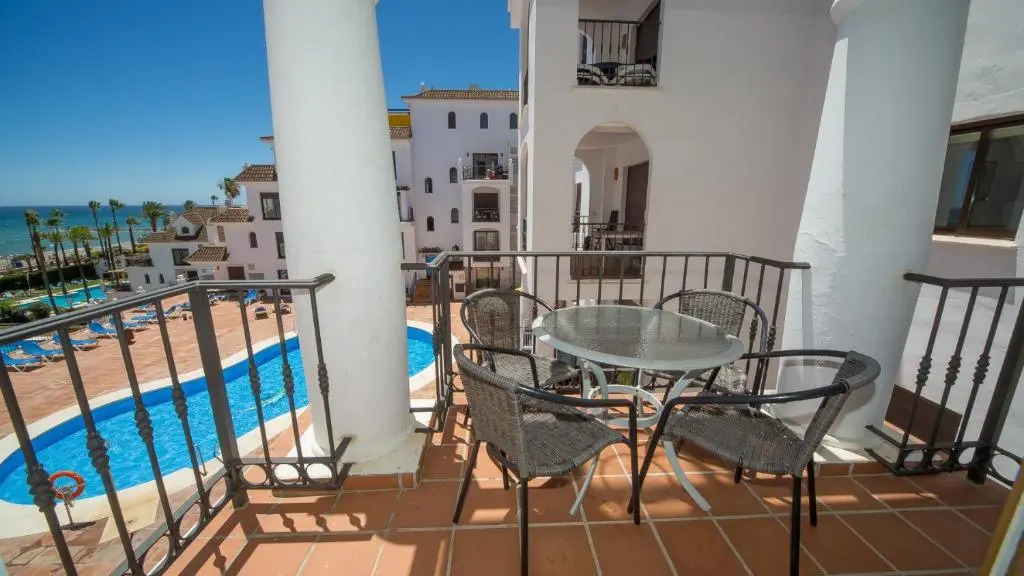 Marina Real 245