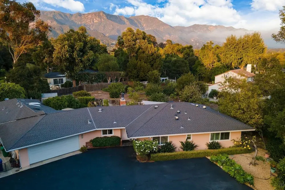 East Valley Manor by Avantstay Minutes to the Beach