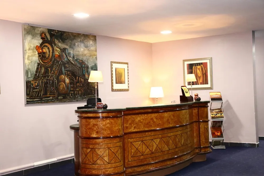 The Clan Suites