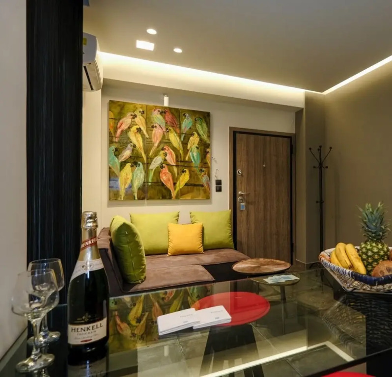 Convenient homm Flat, centre of Glyfada, Metaxa st