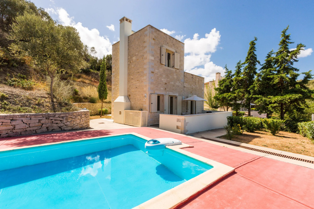 Maroulas Villa Estate