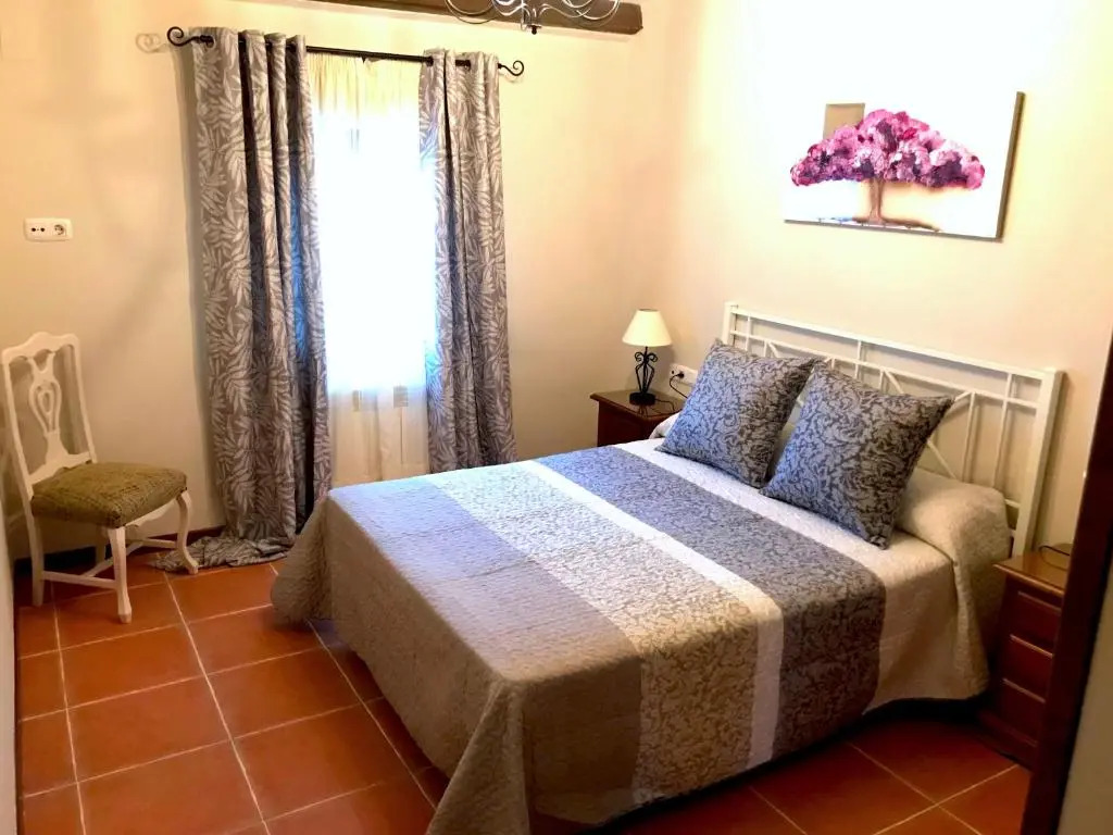 Vistaluque - Casa Adosada de 3 habitaciones con Piscina y Pista de Padel