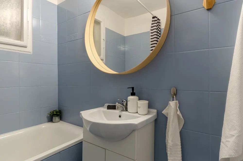 Ajowan Apartment